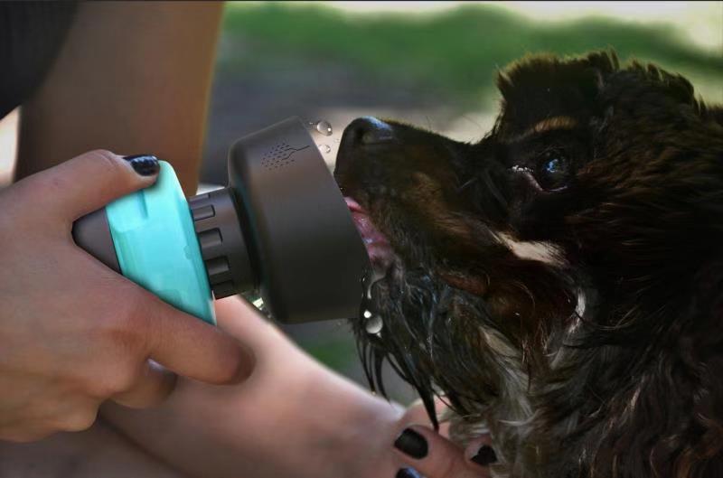 Portable Dog Water Bottle with Fold-Out Trough (550ml) — view 2